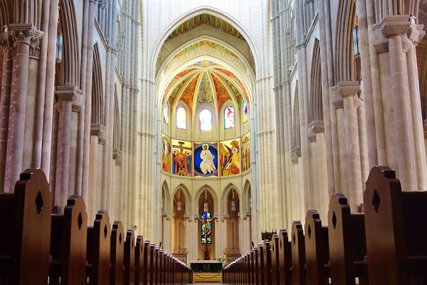 La Catedral de la Almudena por dentro