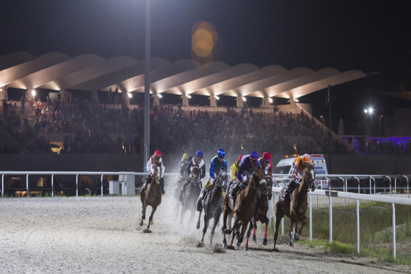 Disfruta las noches del hipódromo en Madrid este verano