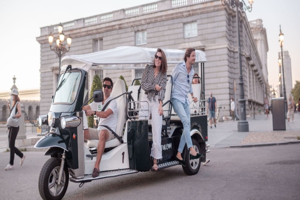 Tour en Tuk Tuk eléctrico por Madrid